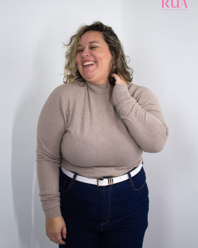 Cacharrel Bege Areia Plus Size | G