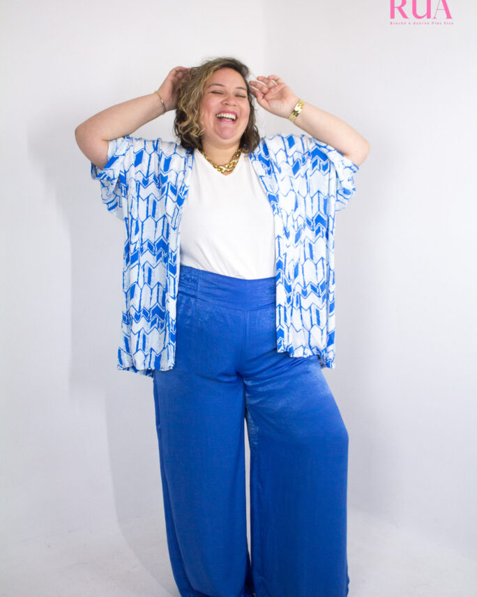 Kimono Azul e Branco | G2