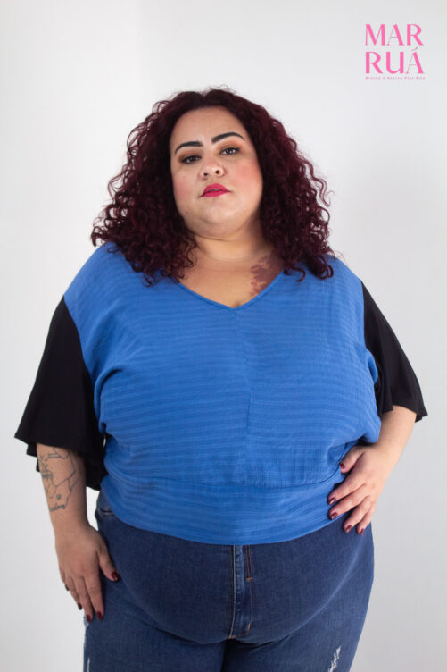 Blusa Azul e Preta | G5
