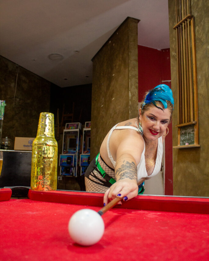 Tiara Pena Azul | Vem de Glitter